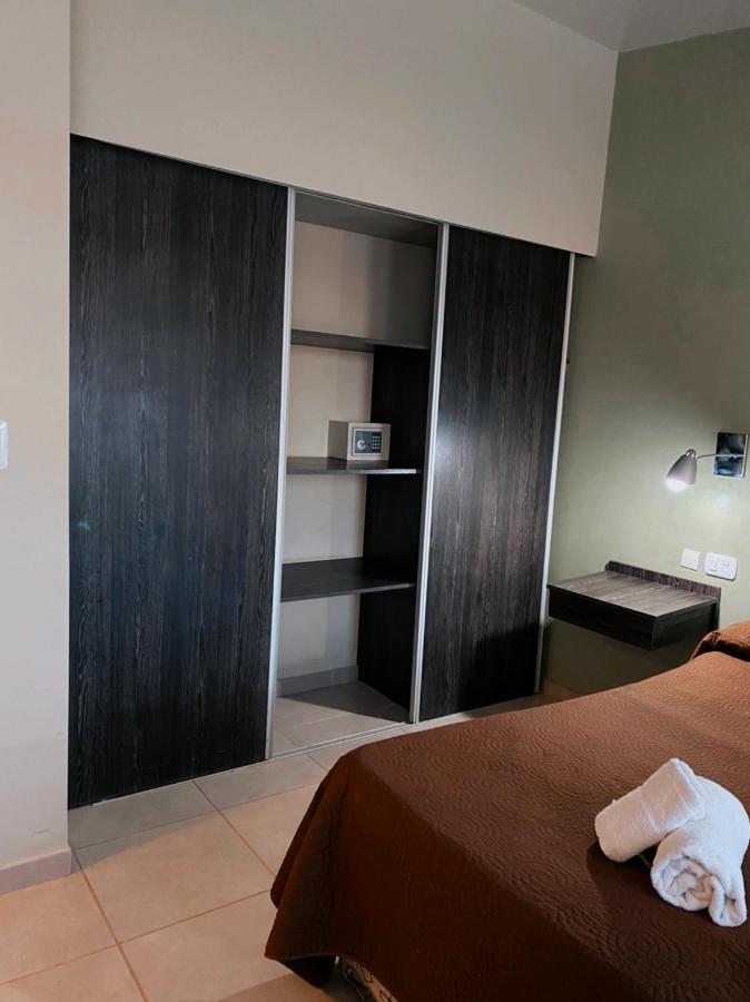 Hotel Puesta Del Sol ซานราฟาเอล ภายนอก รูปภาพ