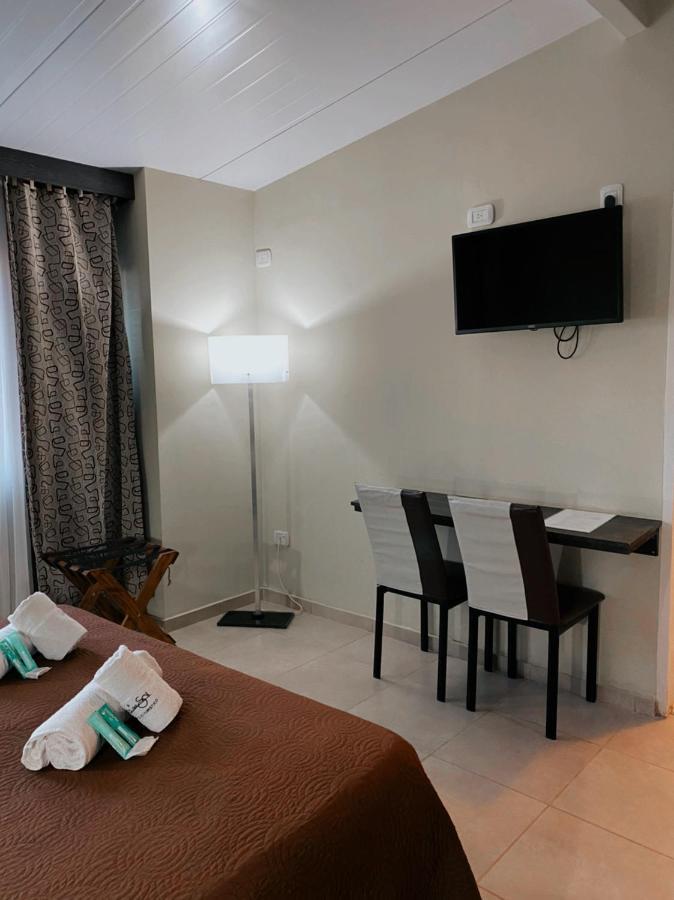 Hotel Puesta Del Sol ซานราฟาเอล ภายนอก รูปภาพ