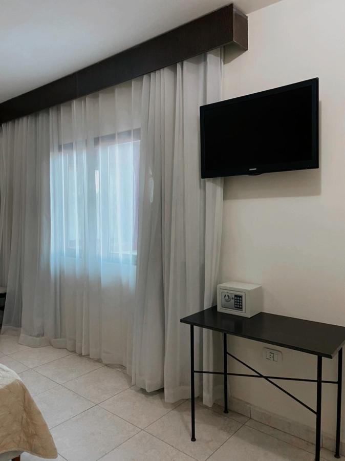 Hotel Puesta Del Sol ซานราฟาเอล ภายนอก รูปภาพ